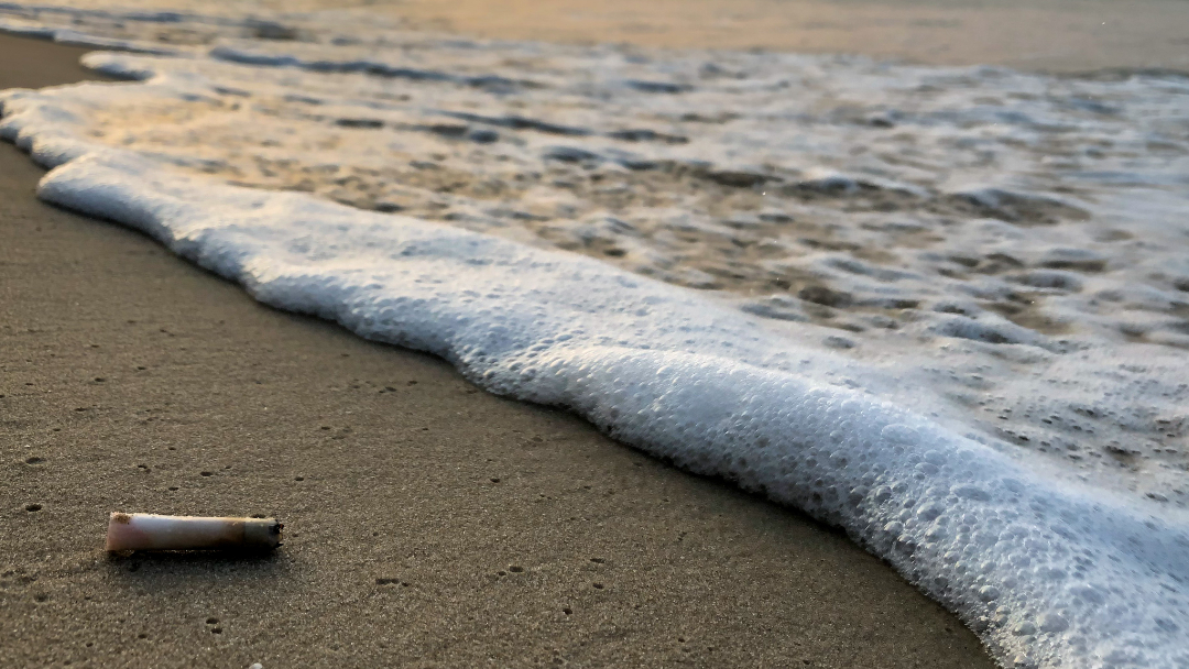 Si può fumare in spiaggia?