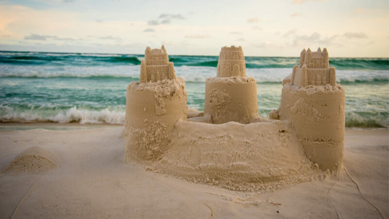 Come si fanno i castelli di sabbia