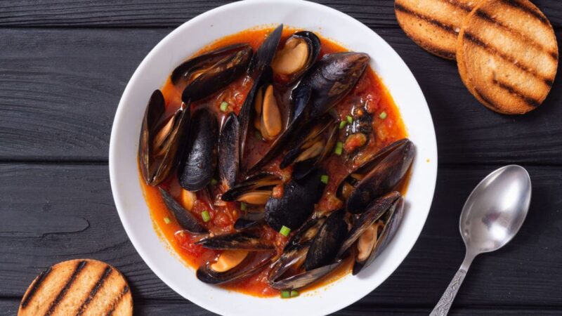 Cozze al sugo alla sarda