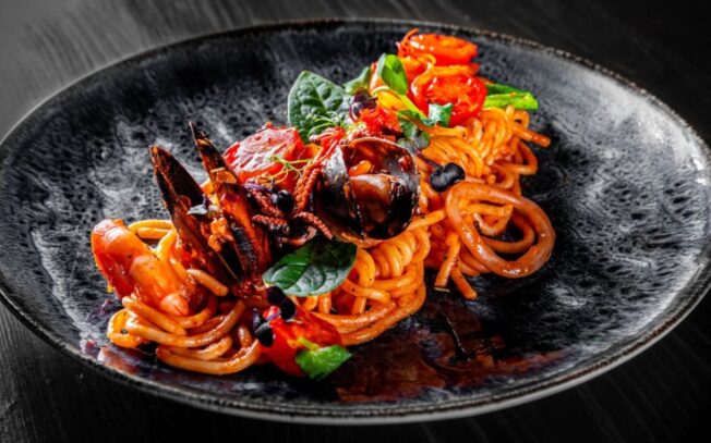 Spaghetti con cozze e gamberi