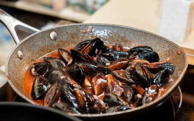 Cozze ripiene alla livornese