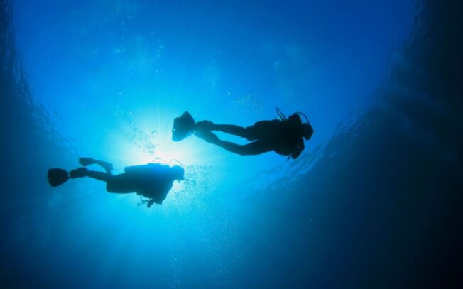 Cosa succede al corpo a 4000 metri di profondità?